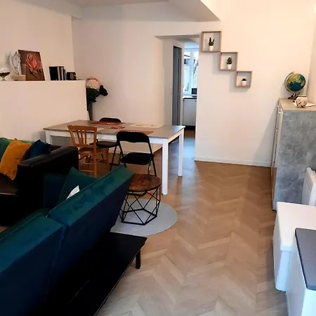 Small Townhouse Lägenhet *